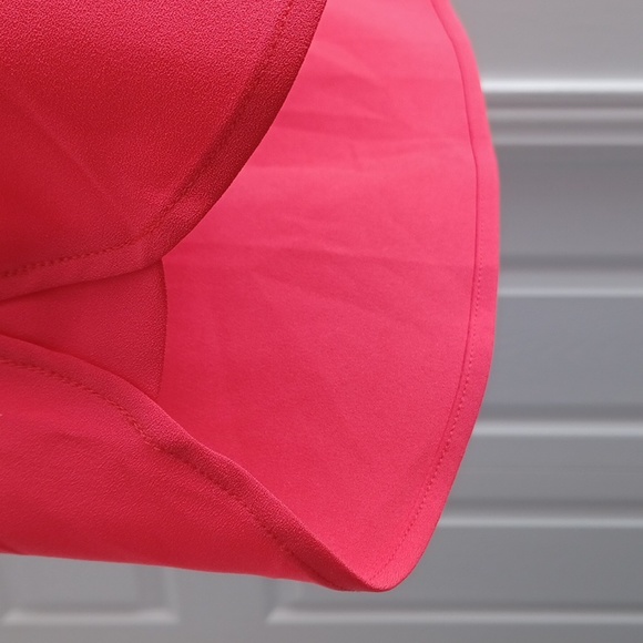 Coral sleeveless top - Picture 3 of 5